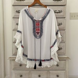 Vici White Embroidered Tassel Poncho Top